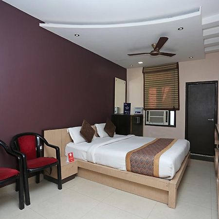 Oyo 11596 Sanjay Guest House Kānpur Eksteriør bilde